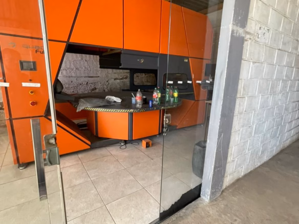 Escritório superior de 60 m² do galpão comercial à venda em São João Nepomuceno MG